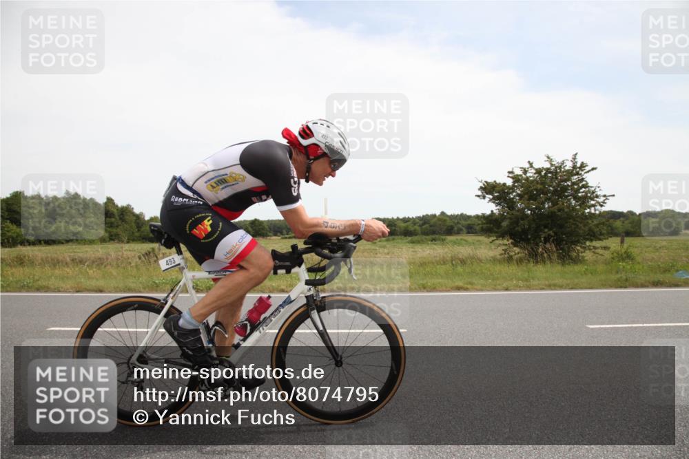 22.06.2025 - Viking Triathlon Yannick Fuchs http://msf.ph/oto/8074795 22.06.2025 13:12:31 Radfahren 83, 493 meine-sportfotos.de