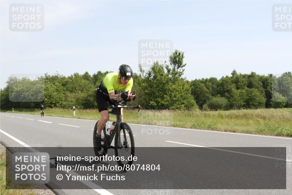 22.06.2025 - Viking Triathlon Yannick Fuchs http://msf.ph/oto/8074804 22.06.2025 11:31:58 Radfahren 13, 148, 173, 189, 191, 340, 341, 444 meine-sportfotos.de