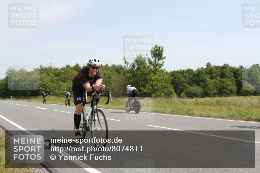 22.06.2025 - Viking Triathlon Yannick Fuchs http://msf.ph/oto/8074811 22.06.2025 11:32:04 Radfahren 13, 173, 189, 191, 340, 444, 458 meine-sportfotos.de