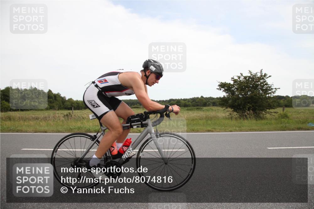 22.06.2025 - Viking Triathlon Yannick Fuchs http://msf.ph/oto/8074816 22.06.2025 13:13:29 Radfahren 186, 251, 480 meine-sportfotos.de