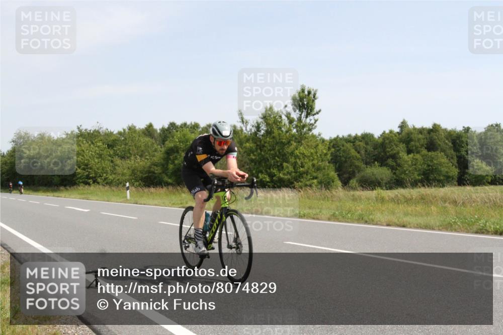 22.06.2025 - Viking Triathlon Yannick Fuchs http://msf.ph/oto/8074829 22.06.2025 11:32:33 Radfahren 58, 462, 601 meine-sportfotos.de