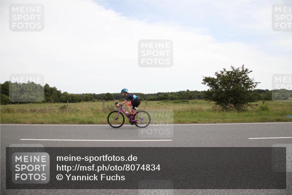 22.06.2025 - Viking Triathlon Yannick Fuchs http://msf.ph/oto/8074834 22.06.2025 13:14:13 Radfahren 165, 644 meine-sportfotos.de