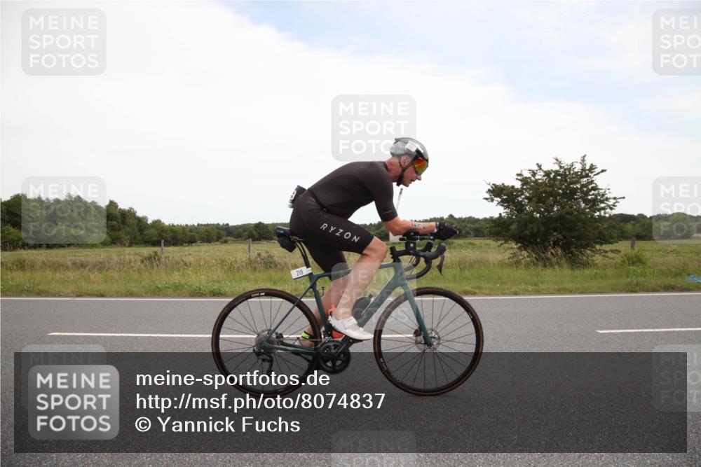 22.06.2025 - Viking Triathlon Yannick Fuchs http://msf.ph/oto/8074837 22.06.2025 13:14:23 Radfahren 219 meine-sportfotos.de