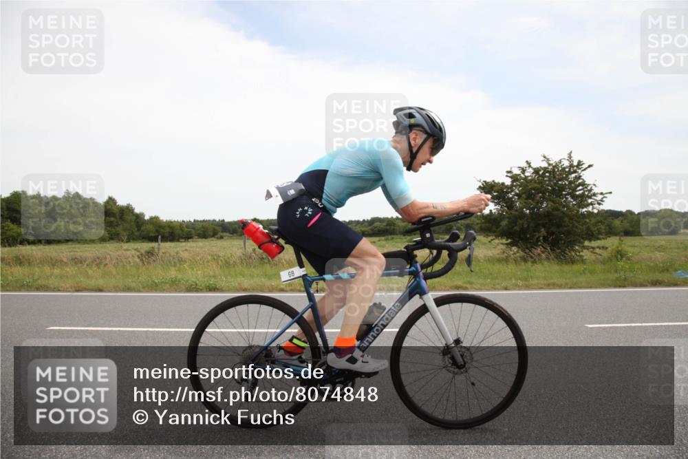 22.06.2025 - Viking Triathlon Yannick Fuchs http://msf.ph/oto/8074848 22.06.2025 13:15:40 Radfahren 68, 282 meine-sportfotos.de