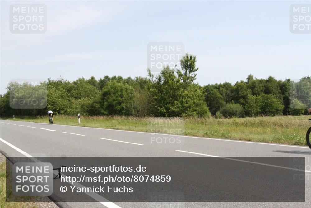 22.06.2025 - Viking Triathlon Yannick Fuchs http://msf.ph/oto/8074859 22.06.2025 11:33:28 Radfahren 30, 132, 352, 555 meine-sportfotos.de