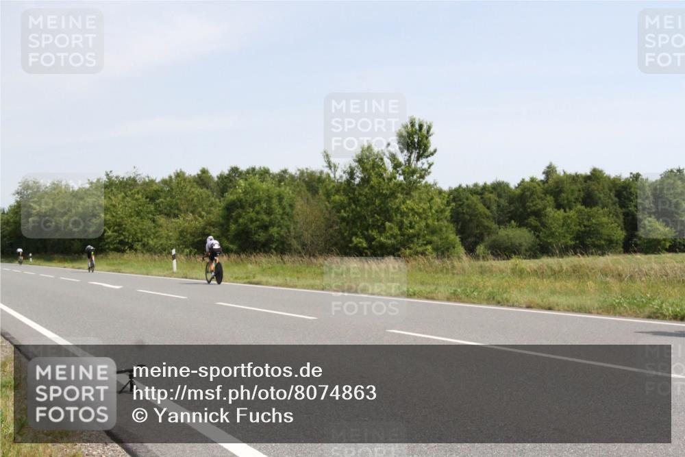 22.06.2025 - Viking Triathlon Yannick Fuchs http://msf.ph/oto/8074863 22.06.2025 11:33:32 Radfahren 30, 141, 159, 352 meine-sportfotos.de