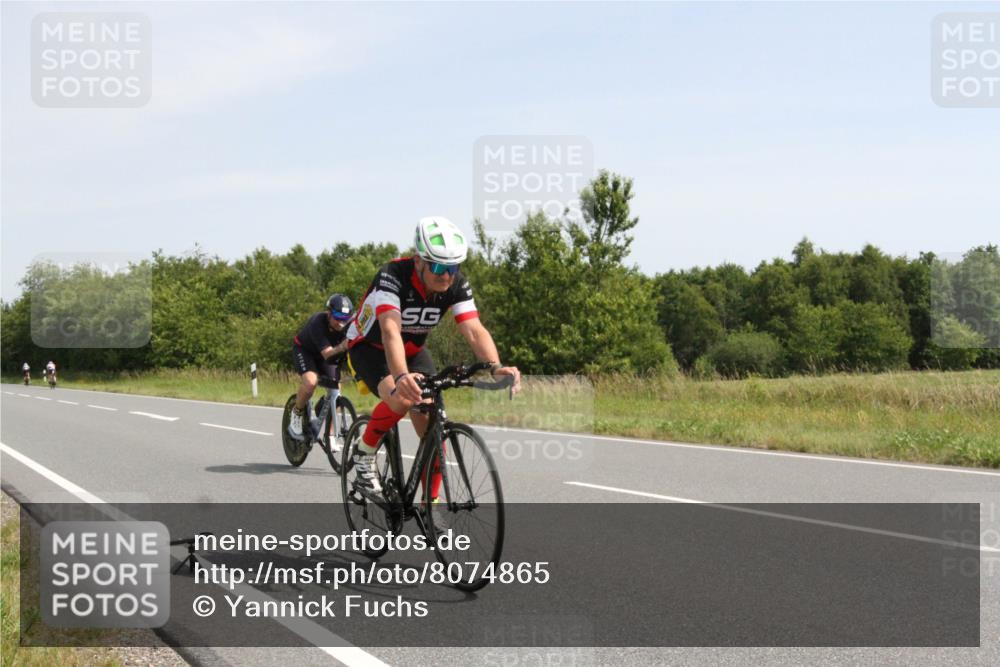 22.06.2025 - Viking Triathlon Yannick Fuchs http://msf.ph/oto/8074865 22.06.2025 11:33:37 Radfahren 141, 159 meine-sportfotos.de