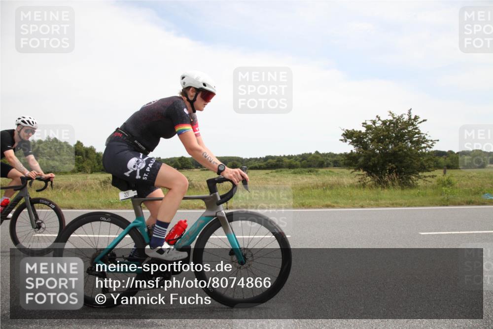 22.06.2025 - Viking Triathlon Yannick Fuchs http://msf.ph/oto/8074866 22.06.2025 13:16:46 Radfahren 221, 273, 501 meine-sportfotos.de