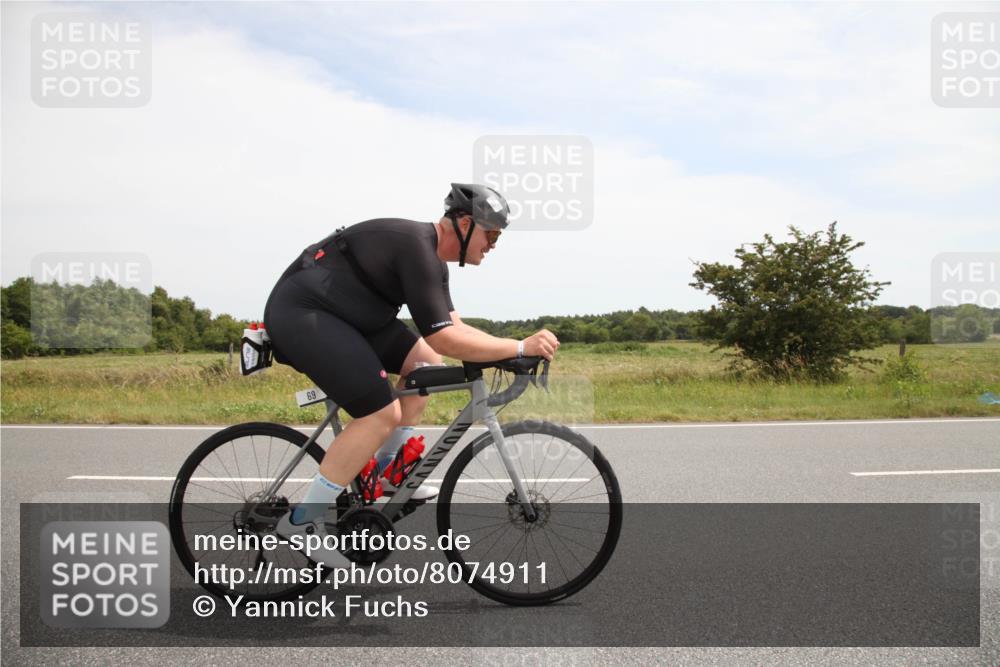 22.06.2025 - Viking Triathlon Yannick Fuchs http://msf.ph/oto/8074911 22.06.2025 13:18:42 Radfahren 69, 452 meine-sportfotos.de