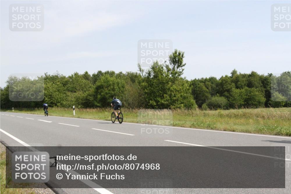 22.06.2025 - Viking Triathlon Yannick Fuchs http://msf.ph/oto/8074968 22.06.2025 11:36:09 Radfahren 124, 217, 464, 479, 492 meine-sportfotos.de