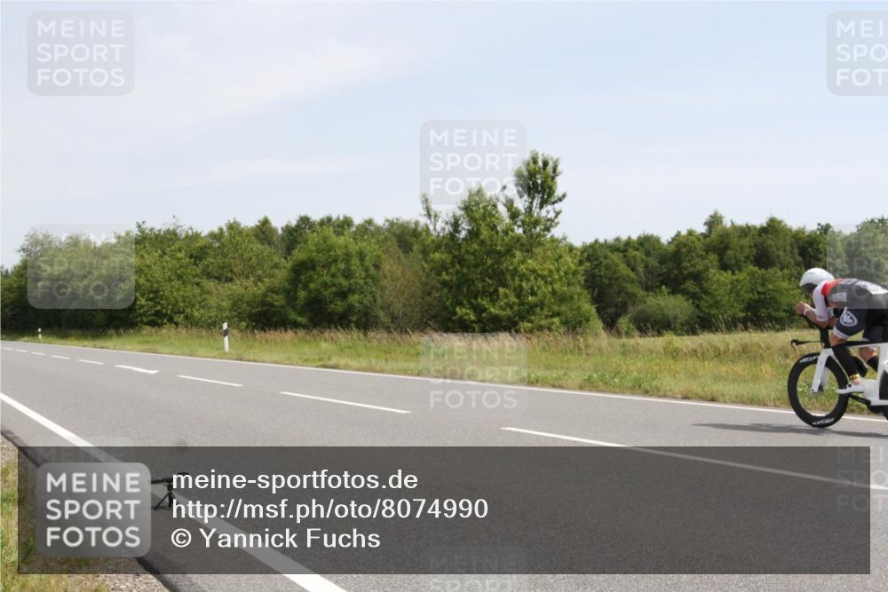 22.06.2025 - Viking Triathlon Yannick Fuchs http://msf.ph/oto/8074990 22.06.2025 11:36:39 Radfahren 416, 521 meine-sportfotos.de