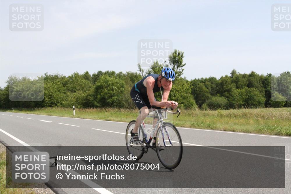 22.06.2025 - Viking Triathlon Yannick Fuchs http://msf.ph/oto/8075004 22.06.2025 11:37:09 Radfahren 346, 355, 410, 527 meine-sportfotos.de