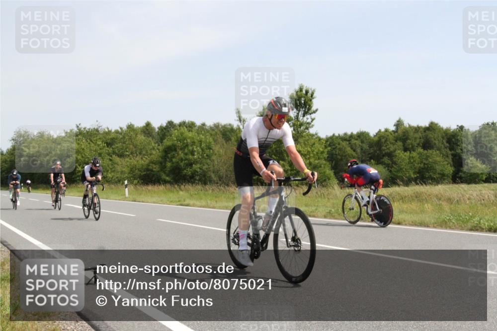 22.06.2025 - Viking Triathlon Yannick Fuchs http://msf.ph/oto/8075021 22.06.2025 11:37:30 Radfahren 16, 55, 63, 244, 342, 607, 631 meine-sportfotos.de