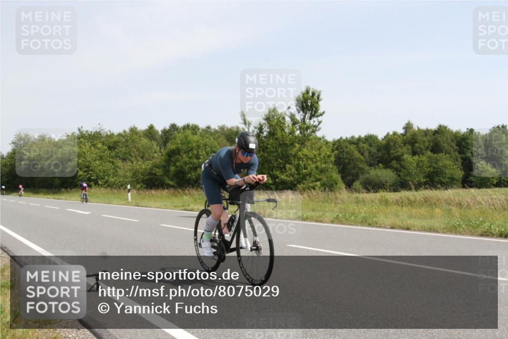 22.06.2025 - Viking Triathlon Yannick Fuchs http://msf.ph/oto/8075029 22.06.2025 11:37:33 Radfahren 16, 55, 63, 244, 342, 607, 631 meine-sportfotos.de