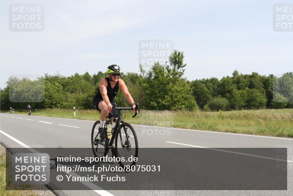 22.06.2025 - Viking Triathlon Yannick Fuchs http://msf.ph/oto/8075031 22.06.2025 11:37:36 Radfahren 16, 244, 342, 607 meine-sportfotos.de