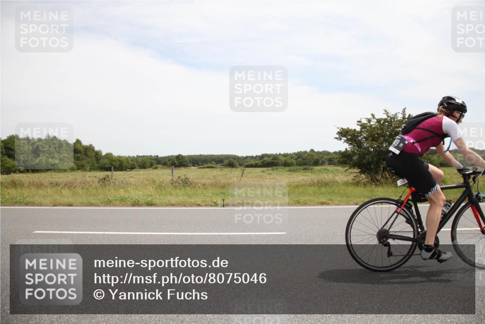 22.06.2025 - Viking Triathlon Yannick Fuchs http://msf.ph/oto/8075046 22.06.2025 13:21:43 Radfahren 249, 460 meine-sportfotos.de