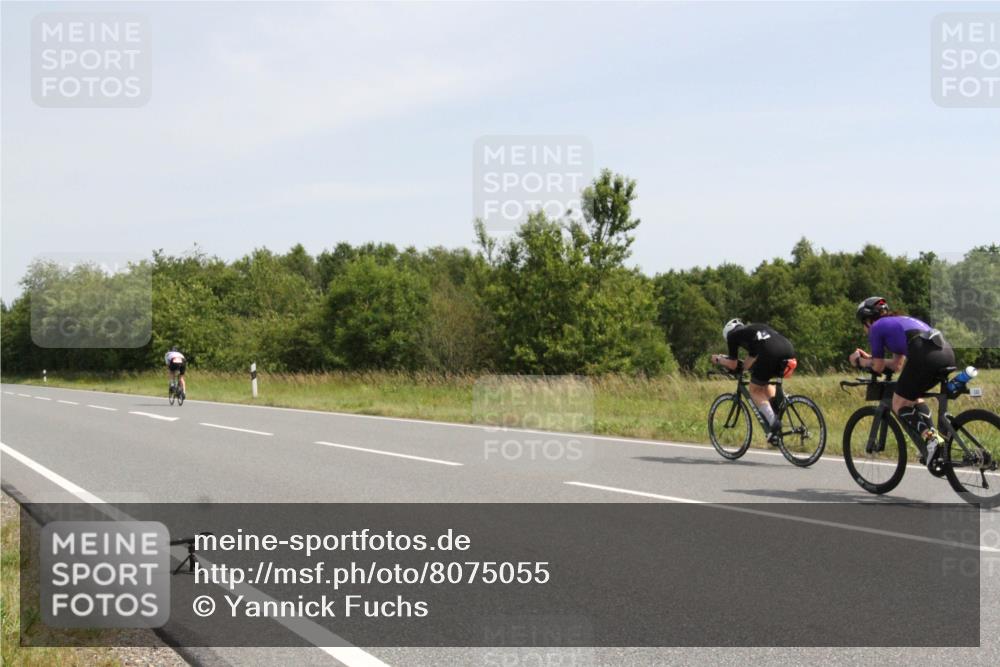 22.06.2025 - Viking Triathlon Yannick Fuchs http://msf.ph/oto/8075055 22.06.2025 11:38:14 Radfahren 243, 549, 609, 641 meine-sportfotos.de