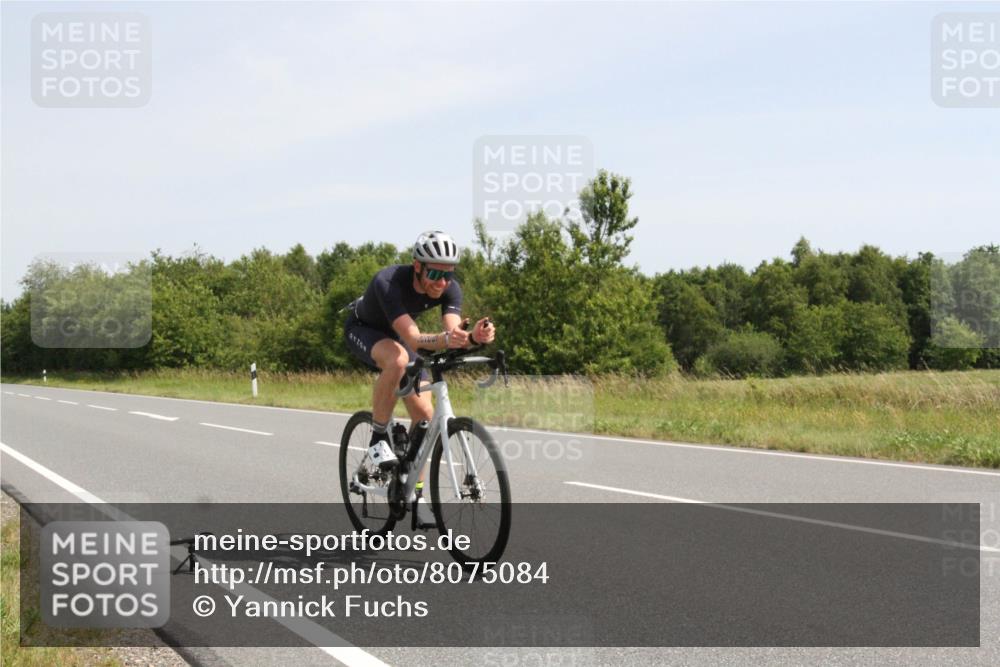 22.06.2025 - Viking Triathlon Yannick Fuchs http://msf.ph/oto/8075084 22.06.2025 11:38:58 Radfahren 137, 225, 264, 628 meine-sportfotos.de