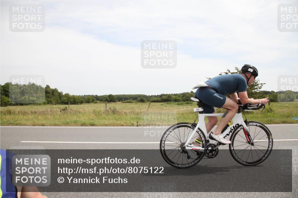 22.06.2025 - Viking Triathlon Yannick Fuchs http://msf.ph/oto/8075122 22.06.2025 13:23:03 Radfahren 213 meine-sportfotos.de