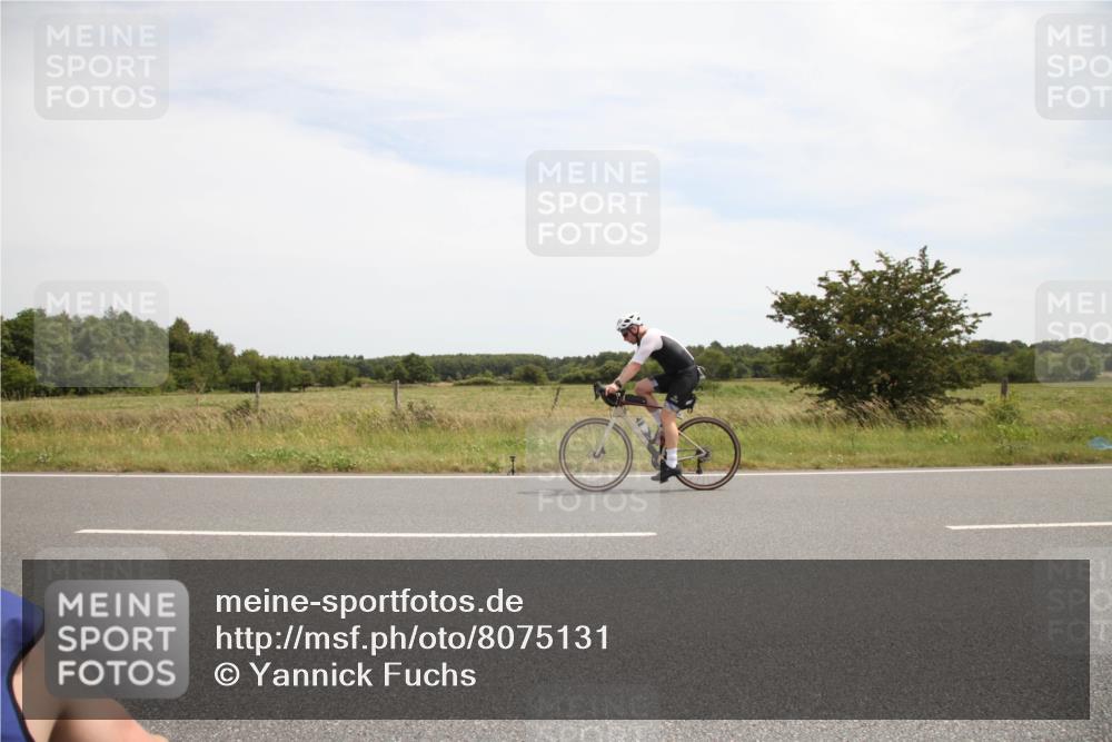 22.06.2025 - Viking Triathlon Yannick Fuchs http://msf.ph/oto/8075131 22.06.2025 13:23:16 Radfahren 155, 246, 547 meine-sportfotos.de