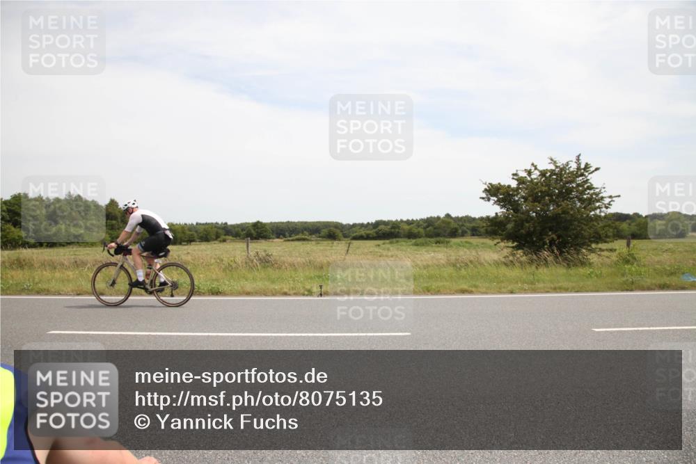 22.06.2025 - Viking Triathlon Yannick Fuchs http://msf.ph/oto/8075135 22.06.2025 13:23:16 Radfahren 155, 246, 547 meine-sportfotos.de