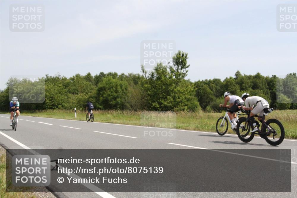 22.06.2025 - Viking Triathlon Yannick Fuchs http://msf.ph/oto/8075139 22.06.2025 11:39:54 Radfahren 19, 38, 123, 127, 377, 388, 395, 407, 467, 550, 554 meine-sportfotos.de
