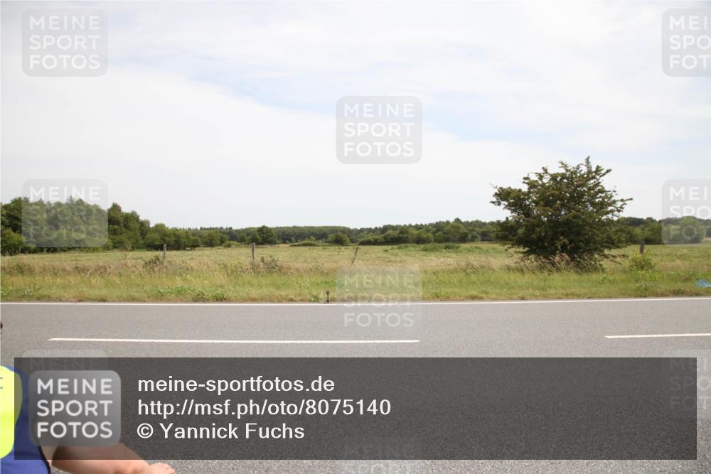 22.06.2025 - Viking Triathlon Yannick Fuchs http://msf.ph/oto/8075140 22.06.2025 13:23:17 Radfahren 155, 246, 547 meine-sportfotos.de