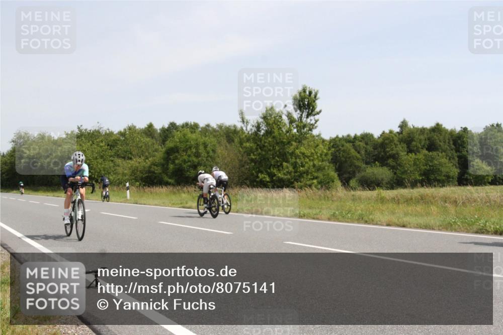22.06.2025 - Viking Triathlon Yannick Fuchs http://msf.ph/oto/8075141 22.06.2025 11:39:55 Radfahren 19, 38, 123, 127, 377, 388, 395, 407, 550, 554 meine-sportfotos.de