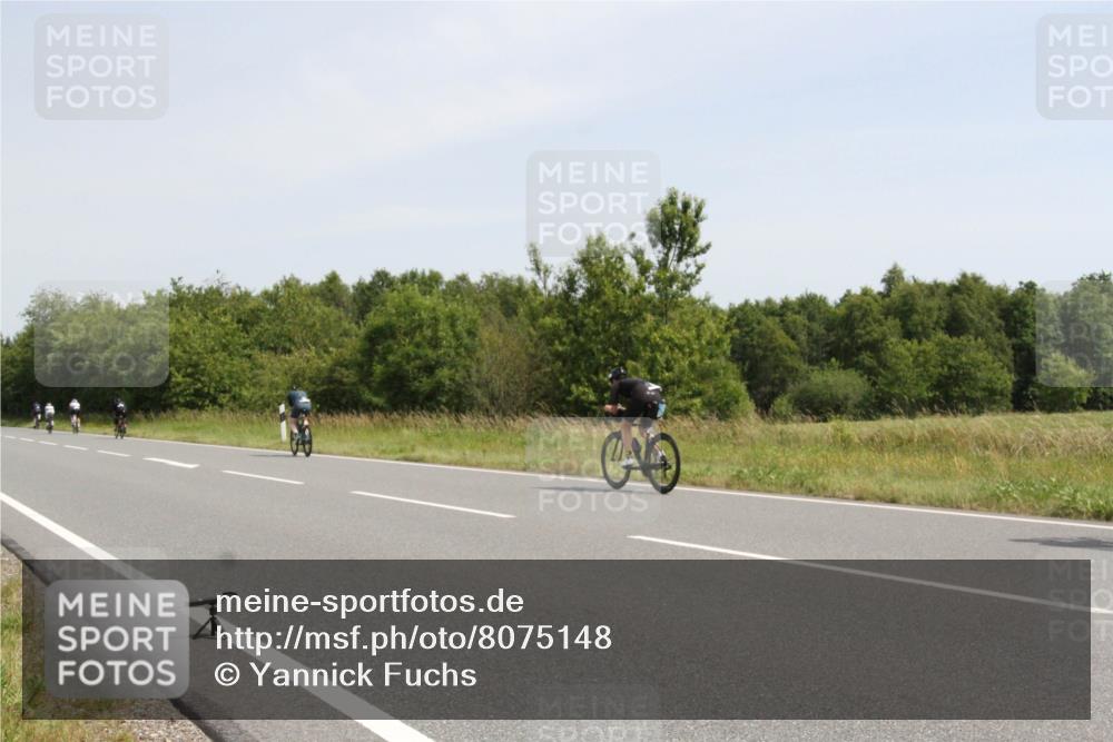 22.06.2025 - Viking Triathlon Yannick Fuchs http://msf.ph/oto/8075148 22.06.2025 11:39:59 Radfahren 51, 123, 127, 388, 395, 550, 554 meine-sportfotos.de