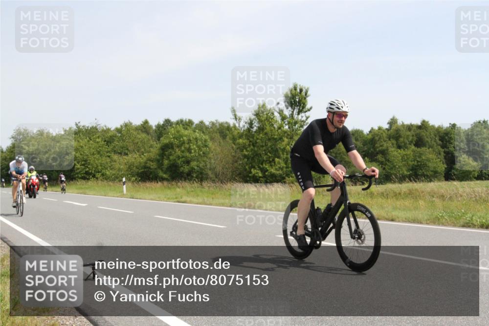 22.06.2025 - Viking Triathlon Yannick Fuchs http://msf.ph/oto/8075153 22.06.2025 11:40:05 Radfahren 26, 51, 299, 447, 531 meine-sportfotos.de