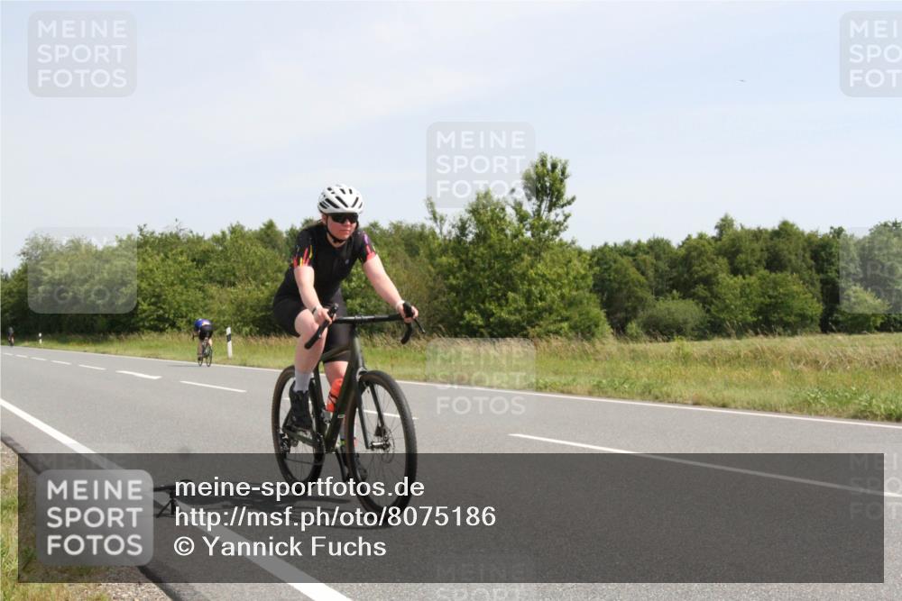 22.06.2025 - Viking Triathlon Yannick Fuchs http://msf.ph/oto/8075186 22.06.2025 11:40:39 Radfahren 50, 75, 170, 208, 296, 608, 637 meine-sportfotos.de