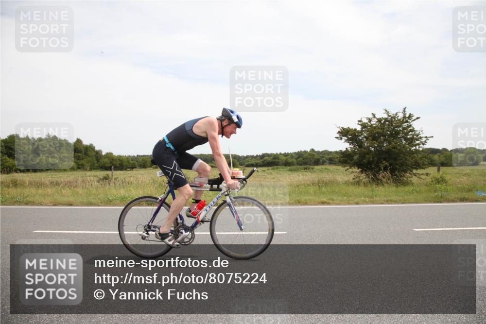 22.06.2025 - Viking Triathlon Yannick Fuchs http://msf.ph/oto/8075224 22.06.2025 13:25:30 Radfahren 51, 123, 346, 481 meine-sportfotos.de