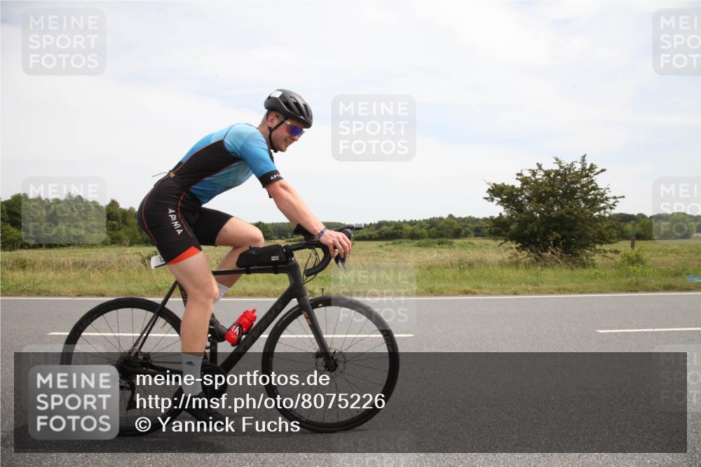 22.06.2025 - Viking Triathlon Yannick Fuchs http://msf.ph/oto/8075226 22.06.2025 13:25:34 Radfahren 121, 346 meine-sportfotos.de