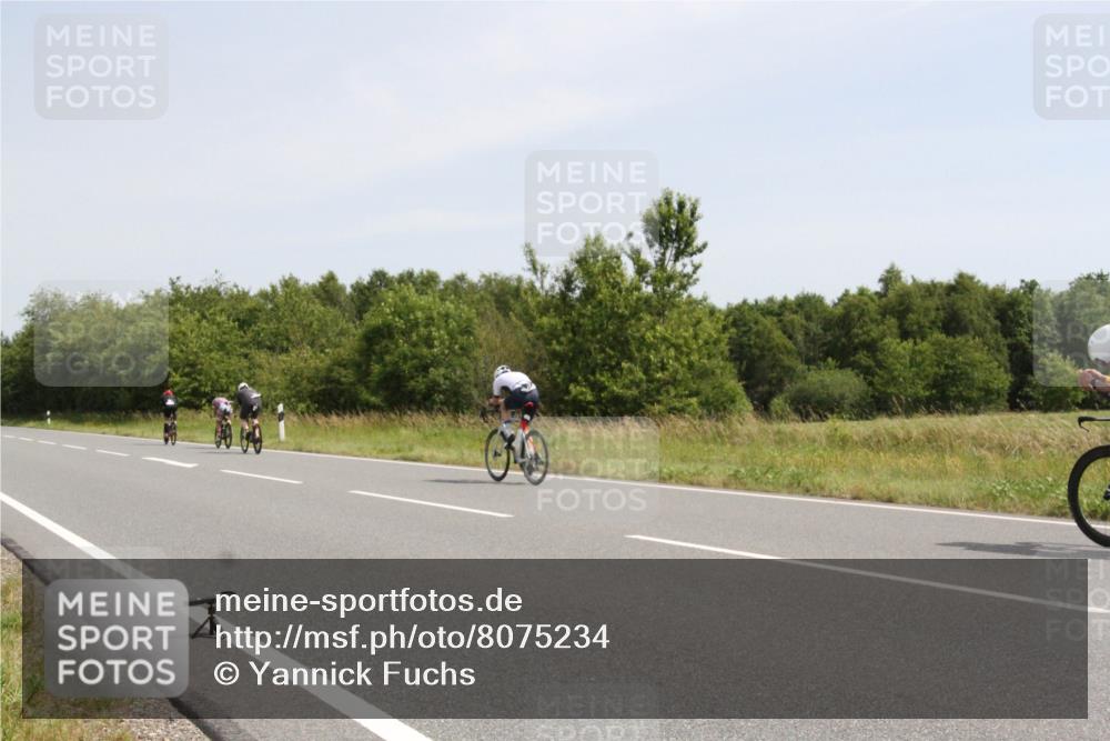 22.06.2025 - Viking Triathlon Yannick Fuchs http://msf.ph/oto/8075234 22.06.2025 11:41:23 Radfahren 42, 60, 80, 233, 351, 382, 430, 517, 532 meine-sportfotos.de