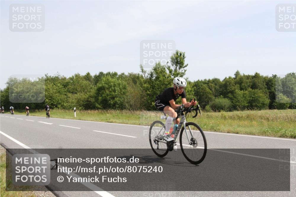 22.06.2025 - Viking Triathlon Yannick Fuchs http://msf.ph/oto/8075240 22.06.2025 11:41:29 Radfahren 1, 47, 60, 70, 233, 303, 455, 620 meine-sportfotos.de