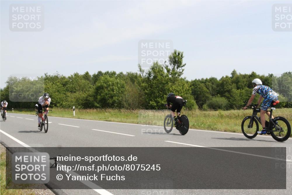 22.06.2025 - Viking Triathlon Yannick Fuchs http://msf.ph/oto/8075245 22.06.2025 11:41:33 Radfahren 1, 47, 60, 70, 285, 303, 304, 387, 452, 455, 620 meine-sportfotos.de