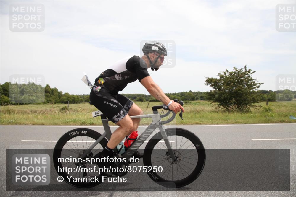 22.06.2025 - Viking Triathlon Yannick Fuchs http://msf.ph/oto/8075250 22.06.2025 13:26:19 Radfahren 496, 542 meine-sportfotos.de
