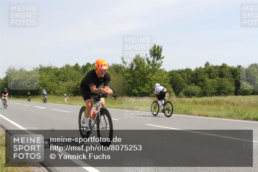 22.06.2025 - Viking Triathlon Yannick Fuchs http://msf.ph/oto/8075253 22.06.2025 11:41:36 Radfahren 1, 47, 285, 303, 304, 387, 452, 455 meine-sportfotos.de