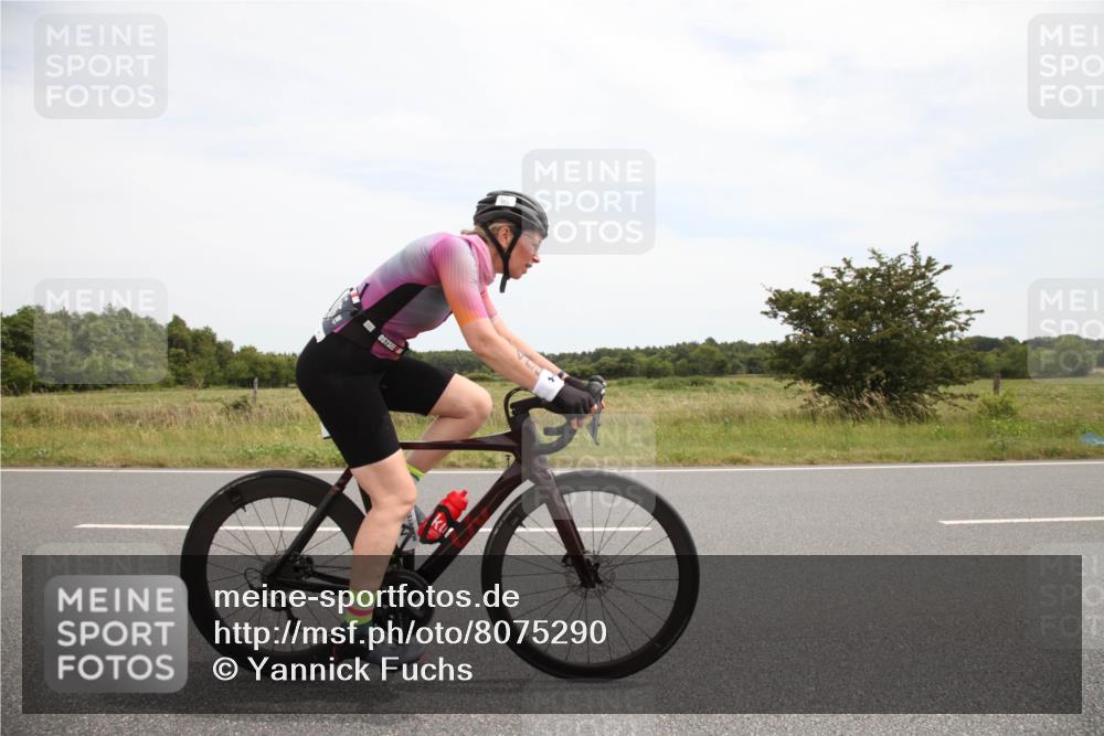 22.06.2025 - Viking Triathlon Yannick Fuchs http://msf.ph/oto/8075290 22.06.2025 13:28:07 Radfahren 405 meine-sportfotos.de