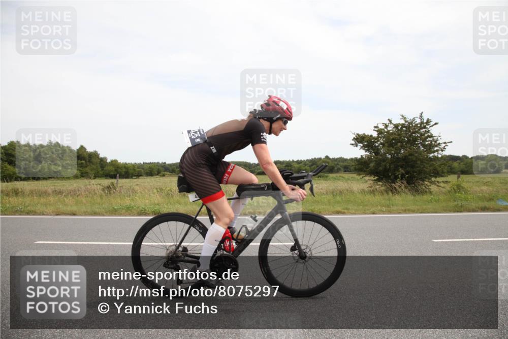 22.06.2025 - Viking Triathlon Yannick Fuchs http://msf.ph/oto/8075297 22.06.2025 13:28:17 Radfahren 97, 425 meine-sportfotos.de