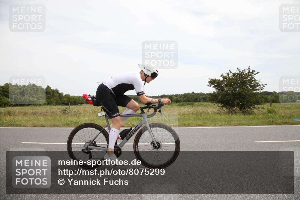 22.06.2025 - Viking Triathlon Yannick Fuchs http://msf.ph/oto/8075299 22.06.2025 13:28:19 Radfahren 97, 425 meine-sportfotos.de