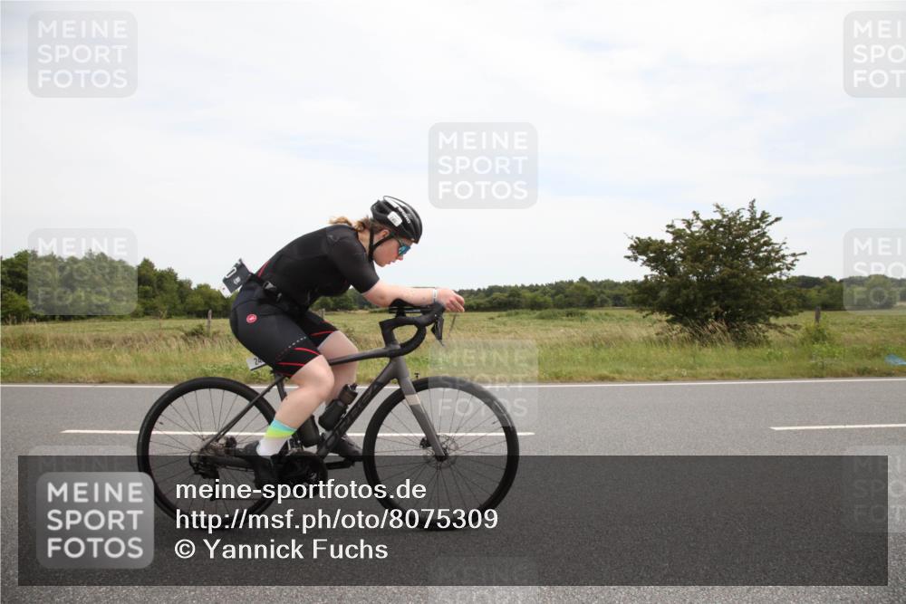 22.06.2025 - Viking Triathlon Yannick Fuchs http://msf.ph/oto/8075309 22.06.2025 13:28:37 Radfahren 26, 240, 640 meine-sportfotos.de