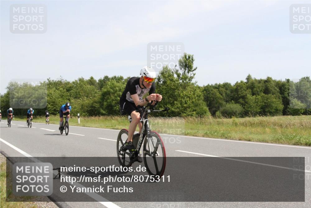 22.06.2025 - Viking Triathlon Yannick Fuchs http://msf.ph/oto/8075311 22.06.2025 11:42:51 Radfahren 2, 45, 74, 81, 102, 414, 441, 610, 661 meine-sportfotos.de