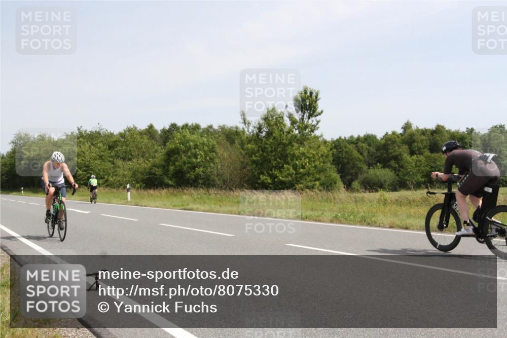 22.06.2025 - Viking Triathlon Yannick Fuchs http://msf.ph/oto/8075330 22.06.2025 11:43:07 Radfahren 21, 76, 91, 157, 332, 633 meine-sportfotos.de