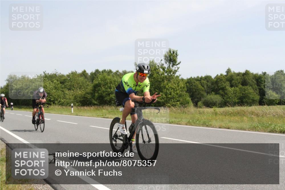 22.06.2025 - Viking Triathlon Yannick Fuchs http://msf.ph/oto/8075357 22.06.2025 11:43:37 Radfahren 183, 364, 372, 418, 525, 632 meine-sportfotos.de