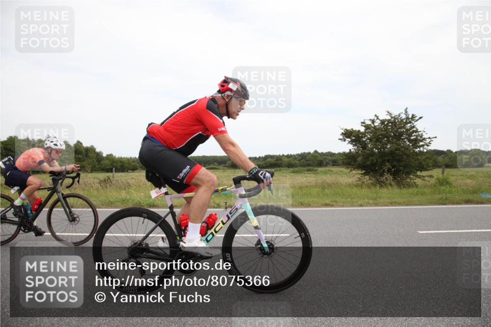 22.06.2025 - Viking Triathlon Yannick Fuchs http://msf.ph/oto/8075366 22.06.2025 13:33:45 Radfahren 130, 650 meine-sportfotos.de