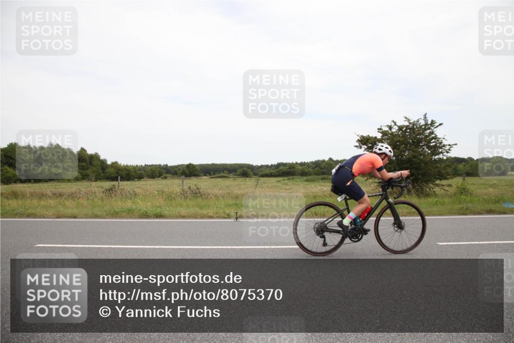 22.06.2025 - Viking Triathlon Yannick Fuchs http://msf.ph/oto/8075370 22.06.2025 13:33:46 Radfahren 130, 650 meine-sportfotos.de