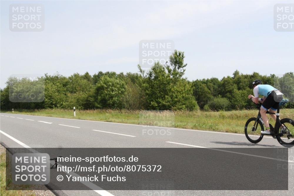 22.06.2025 - Viking Triathlon Yannick Fuchs http://msf.ph/oto/8075372 22.06.2025 11:43:55 Radfahren 6, 390, 495 meine-sportfotos.de