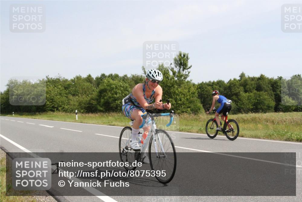 22.06.2025 - Viking Triathlon Yannick Fuchs http://msf.ph/oto/8075395 22.06.2025 11:44:30 Radfahren 192, 228, 383 meine-sportfotos.de