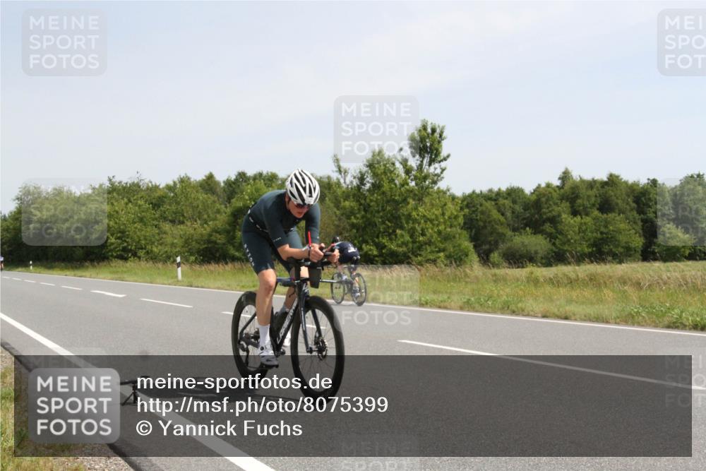 22.06.2025 - Viking Triathlon Yannick Fuchs http://msf.ph/oto/8075399 22.06.2025 11:44:39 Radfahren 24, 85, 114, 164, 228, 473, 552, 603 meine-sportfotos.de